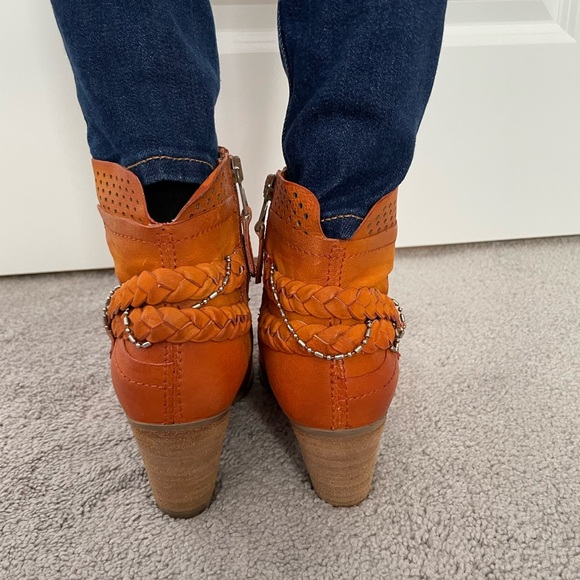 MJUS Boots orange size 37EU(6.5US) - Picture 8 of 14